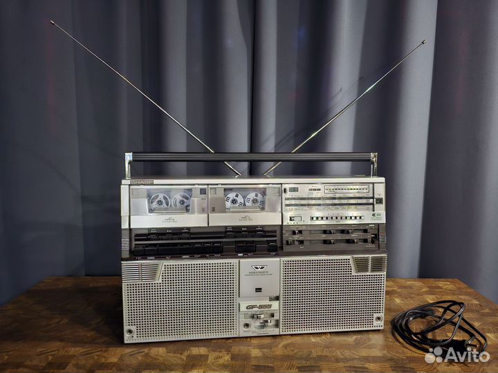 Магнитола sharp gf-555X