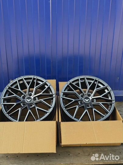 Литые Диски 5*114.3 R17 Vorsteiner VF105 хром