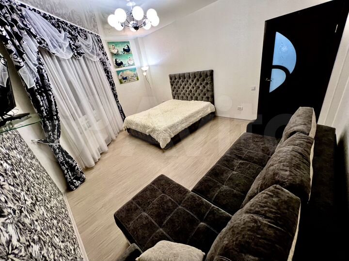 2-к. квартира, 72 м², 3/16 эт.