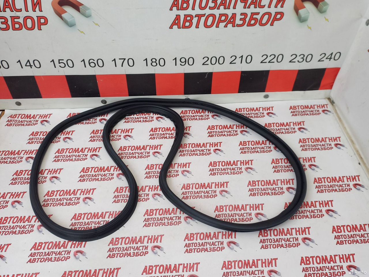 Уплотнитель крышки багажника Хендай Соната 8 DN