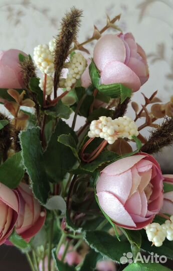 Искусственные цветы 3 ветки