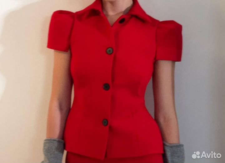 Костюм женский