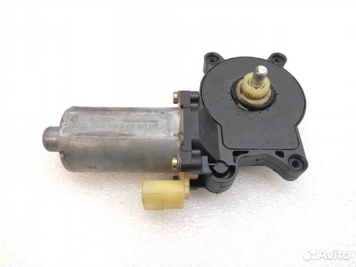 Моторчик стеклоподъемника задний правый Bmw X5 E53