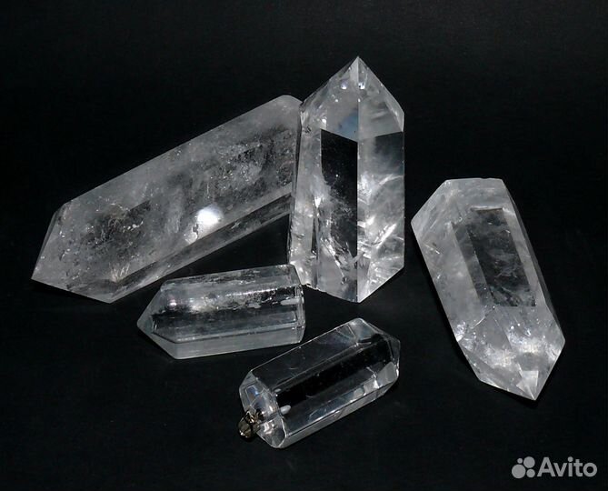 Кристаллы-карандаши из натуральных камней