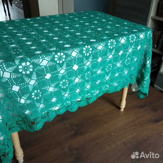 Скатерть новая ручной работы