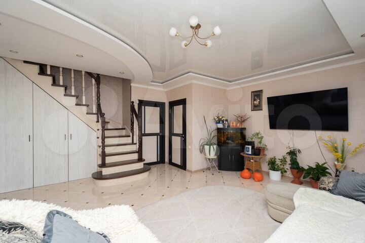 4-к. квартира, 110 м², 5/6 эт.