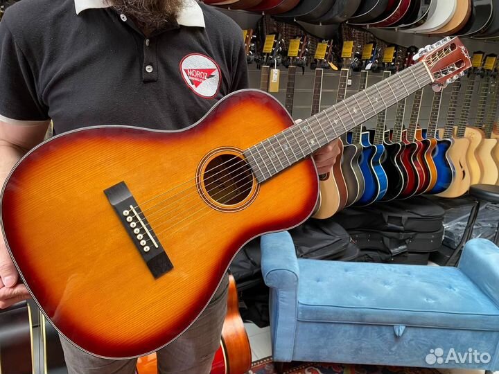 Акустическая гитара семиструнная