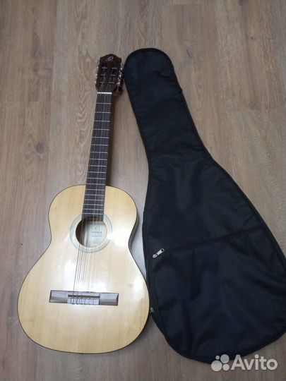 Гитара классическая Ortega 3/4+Чехол