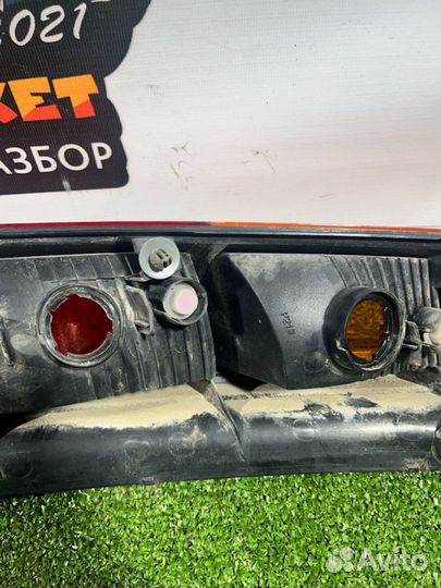 Фонарь задний правый Suzuki Ignis, II (HR)