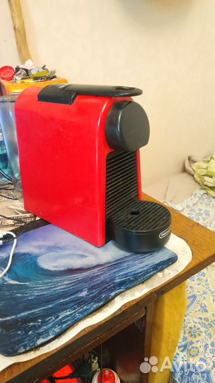 Кофемашина капсульного типа DeLonghi EN85.R