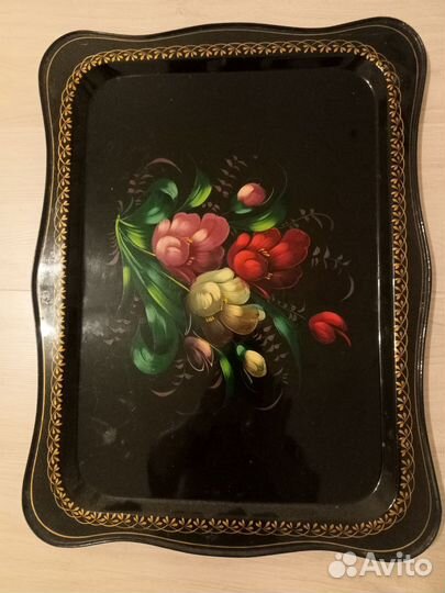 Поднос металлический