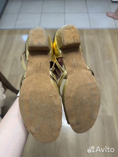 Туфли для бальных танцев