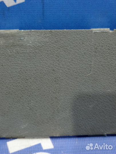 Боковая накладка центральной консоли Ваз Лада