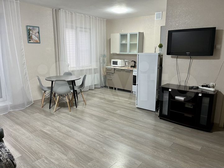 Квартира-студия, 33 м², 1/10 эт.