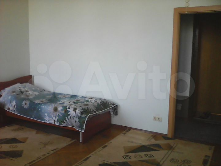 Комната 30 м² в 4-к., 4/10 эт.