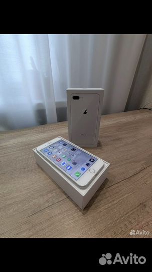 iPhone 8 Plus, 64 ГБ