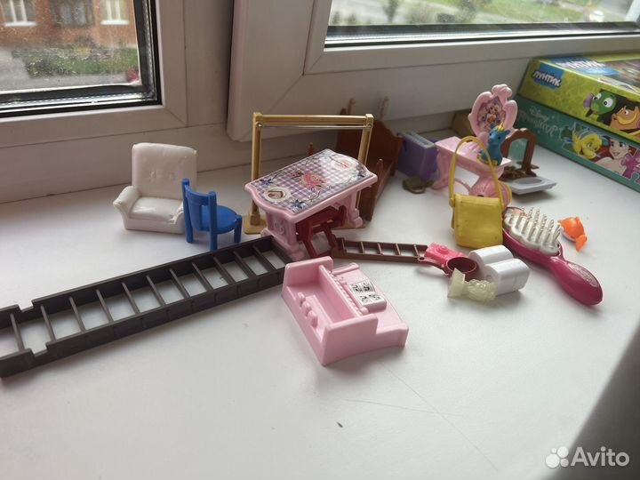 Домик кукольный с мебелью