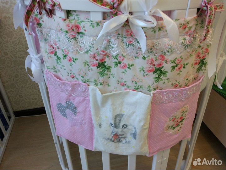 Набор бортиков в кроватку