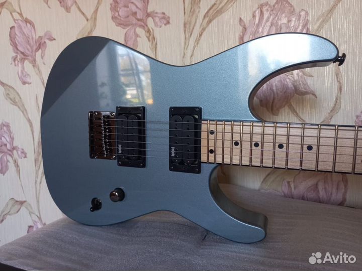 Электро гитара