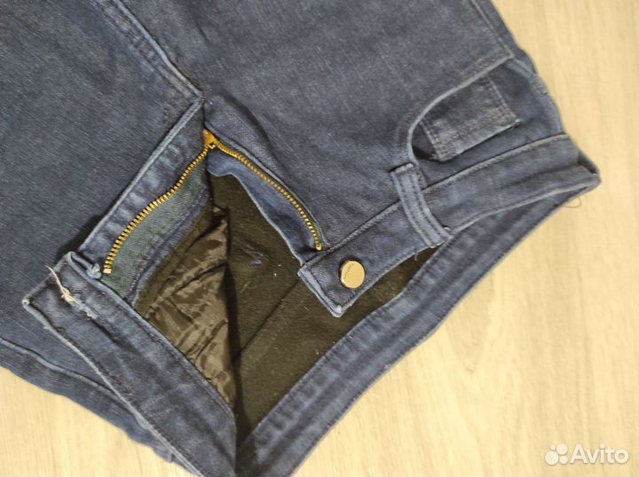 Утеплённые джинсы 26 размера