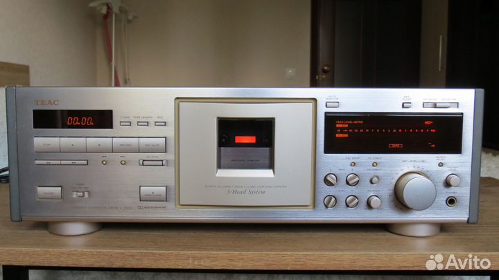 Teac V-7000