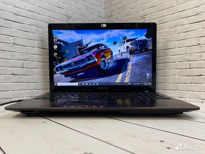 Игровой ноутбук Asus I7/8Gb/SSD/2видеокарты/4ядра