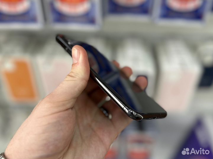 iPhone X, 64 ГБ