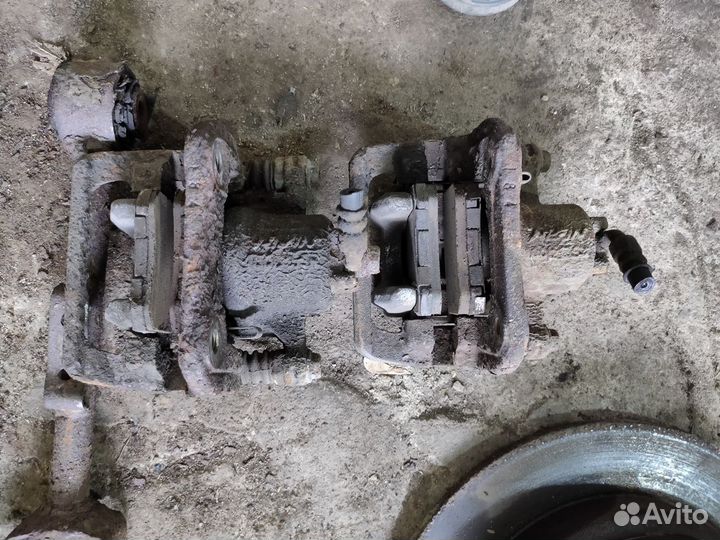 Суппорт тормоза задний Honda CR-V 2 2.0 2001-2006