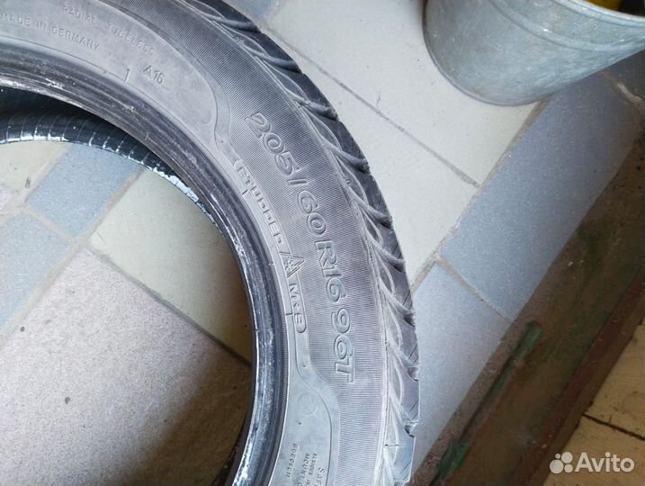 Sava Eskimo Stud 205/60 R16 96T