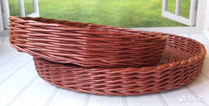 Поднос плетёный из бумажной лозы