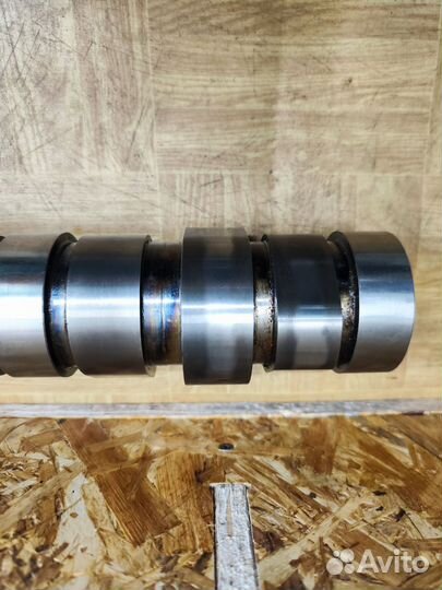 Распредвал Вольво 20451775