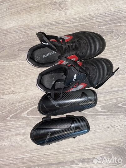 Футбольные бутсы