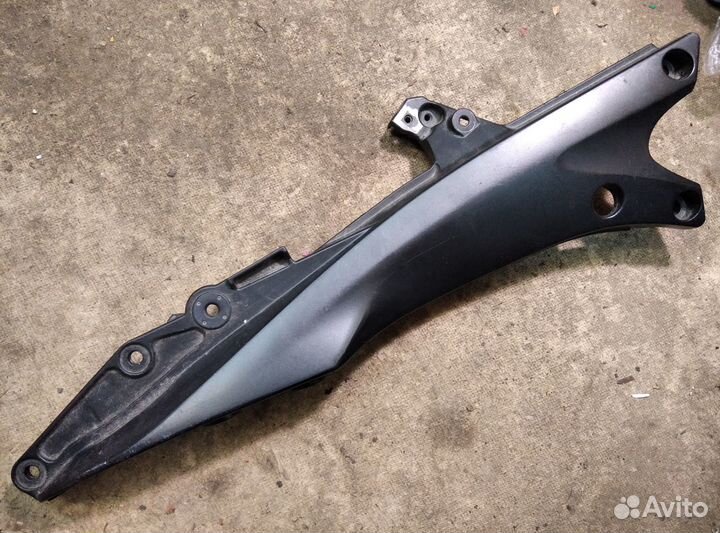 Подрамник правая часть suzuki gsxr 1000 gsx-r 1000