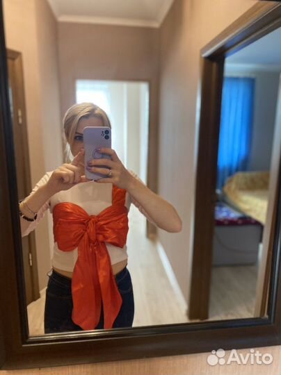 Красный бантик для подарка)