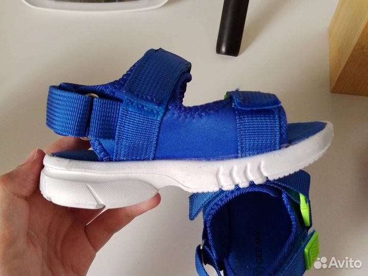 Сандали детские