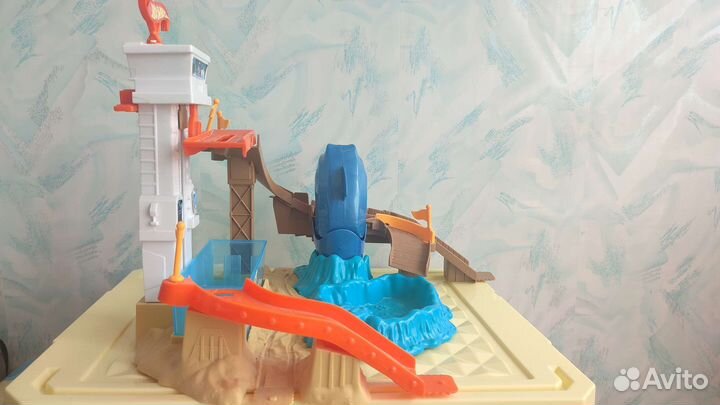 Трек мойка с акулой Hot Wheels