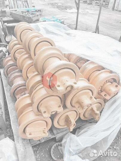 Каток Komatsu PC400-3 207-30-00140