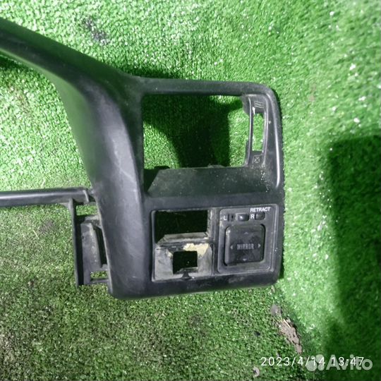 Консоль Toyota Caldina