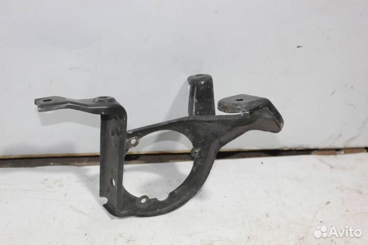 Кронштейн воздушного насоса Audi A6 (2008-2011)