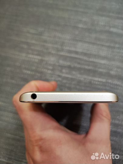 Xiaomi Mi 5S, 3/64 ГБ