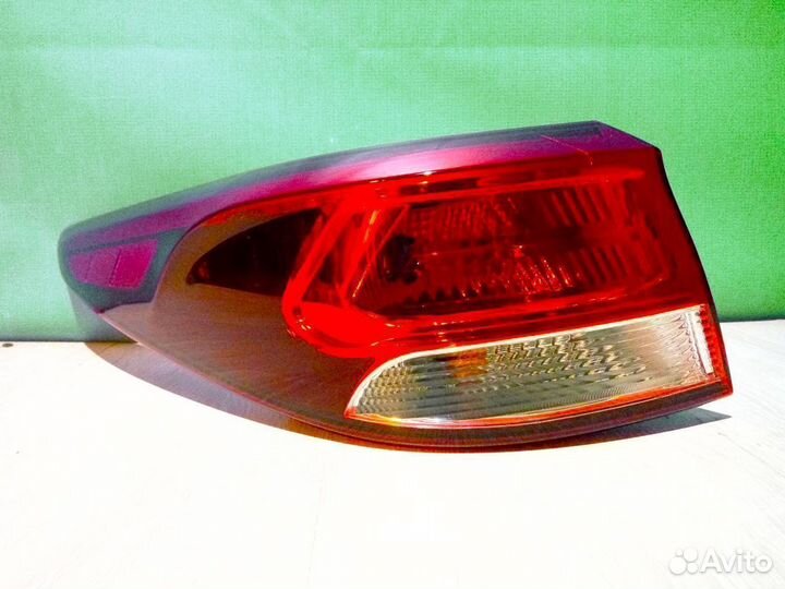 Фонарь задний наружный внешний левый KIA RIO 2017