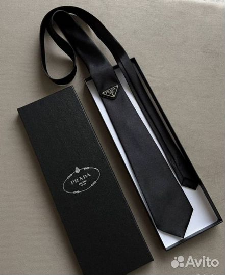 Галстук prada