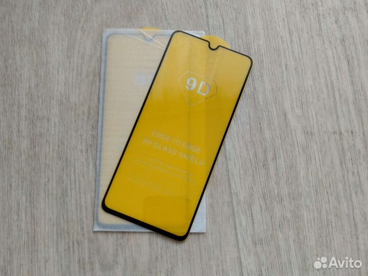 Защитное стекло на tecno spark 8c