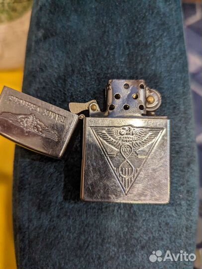 Зажигалка с надписью zippo не оригинал