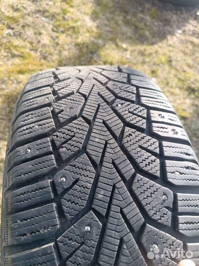 Gislaved NordFrost 100 215/55 R16