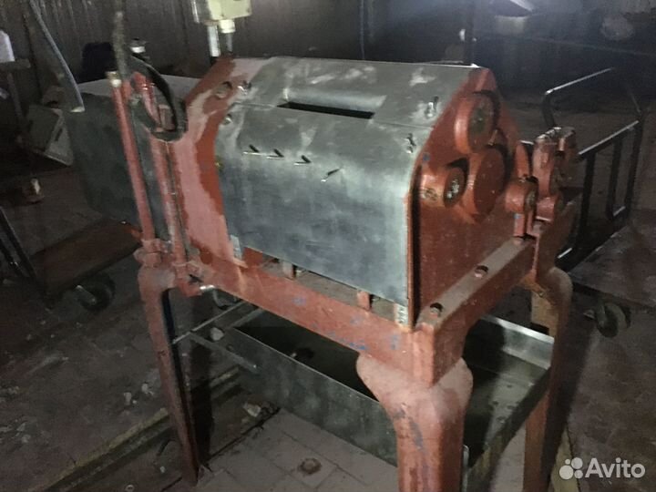 Машина для отжима кишок