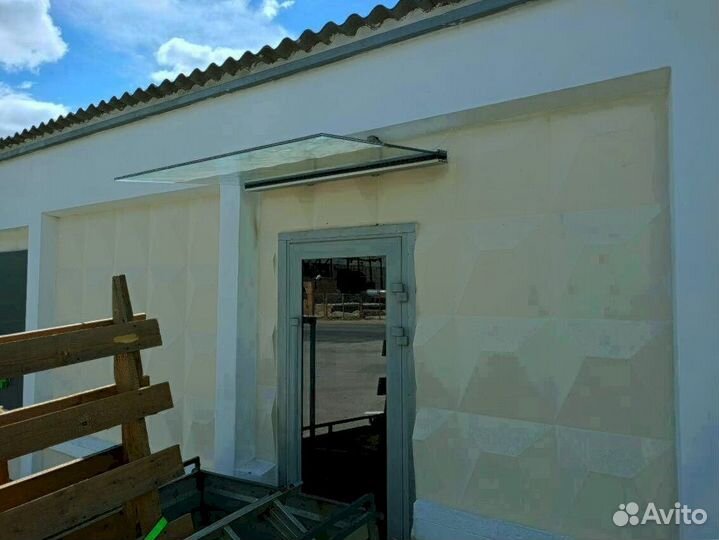 Козырек стеклянный