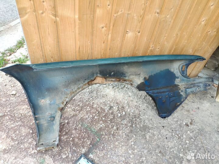 Крыло переднее левое audi a6 c4
