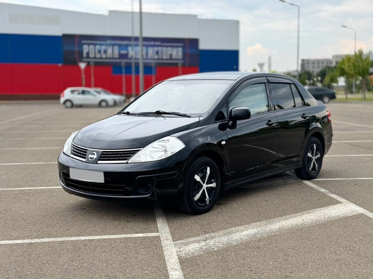 Nissan Tiida: фото владельца