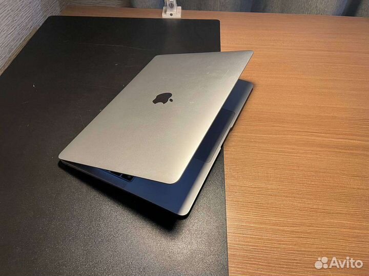 Ноутбук Apple MacBook Air 13 M1/16/256 Silver